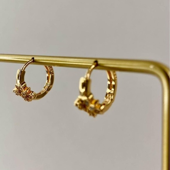 Beautiful Pair of High Quality Gold Plated French Hoop Earrings - Picture 1 of 3